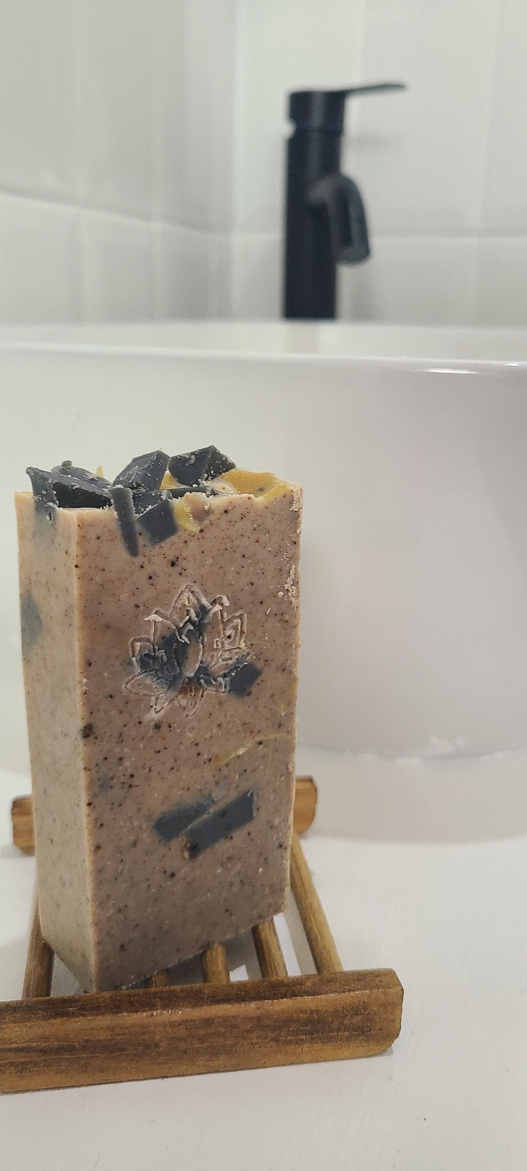 iåmbroken - Shower Bar